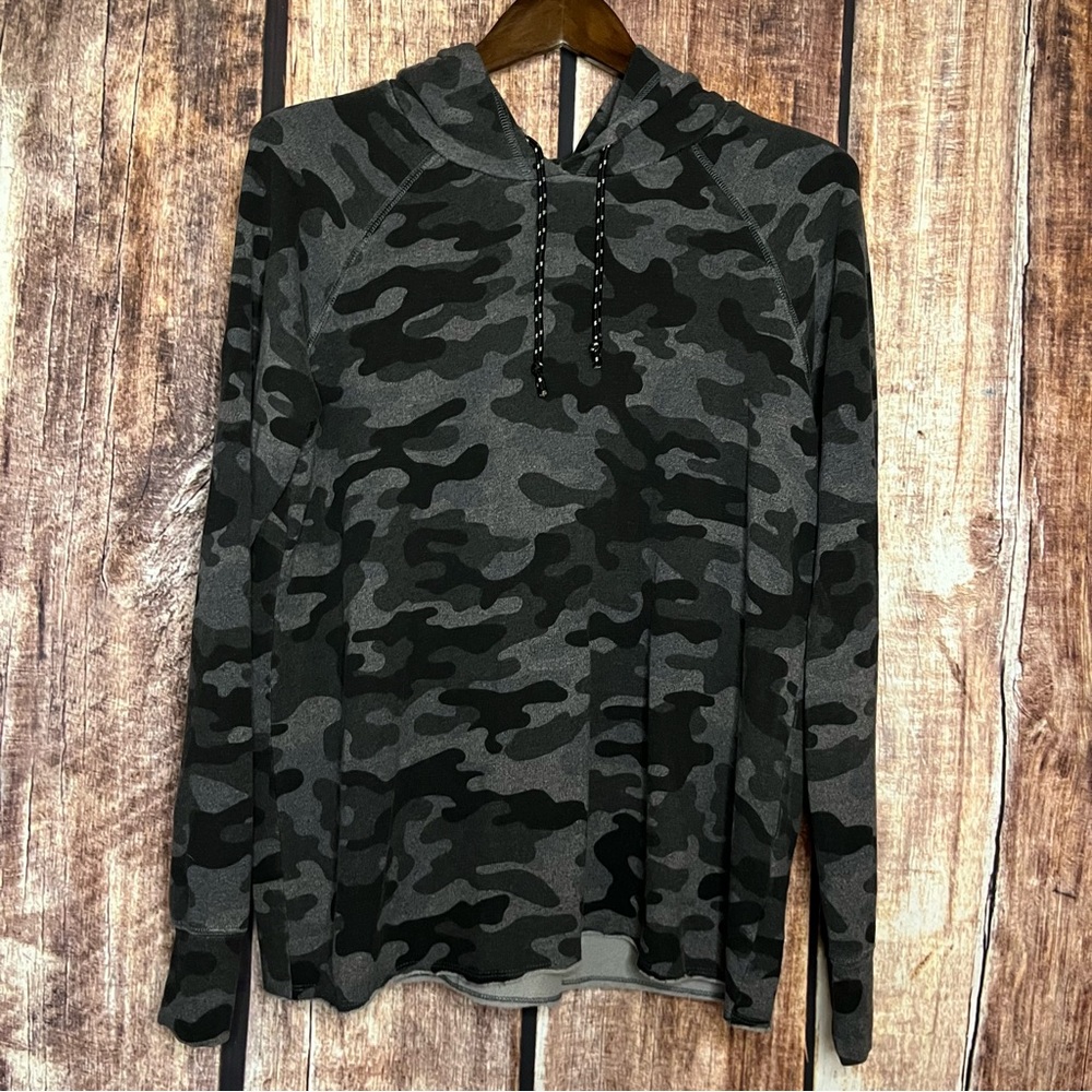 Sundry hooded shirt